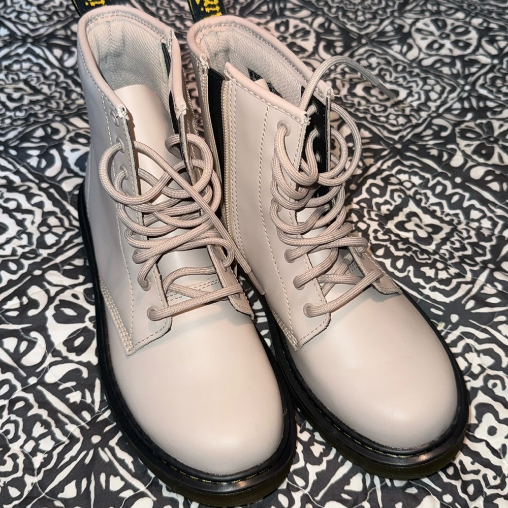 Dr Martens size 4